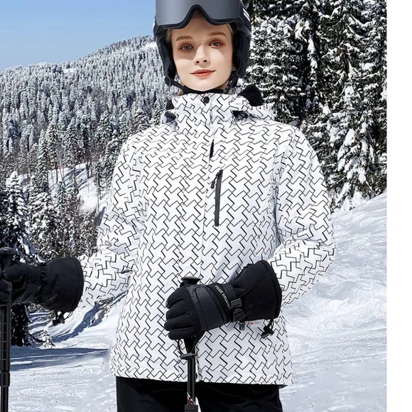 Stylish Black and White  Jacket - Picture 4 of 11